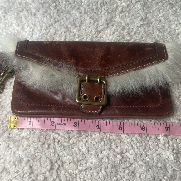 Coach Dark Brown Vachetta Leather &  Shearling Fur Wristlet Distressed - Picture 7 of 9